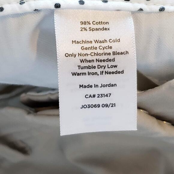 Talbots Shorts 8P Khaki Tan Bermuda Resort Beach Cotton Stretch - Picture 4 of 9